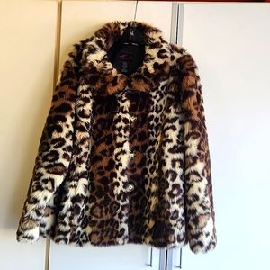 Torrid leopard faux fur 4x winter coat
